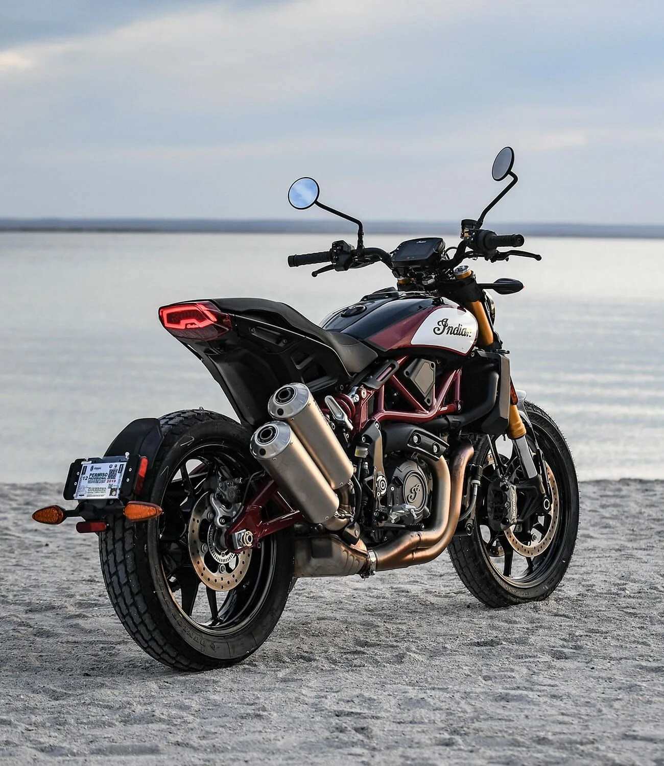 Indian-FTR-1200-Review-gear-patrol-ambiance-3