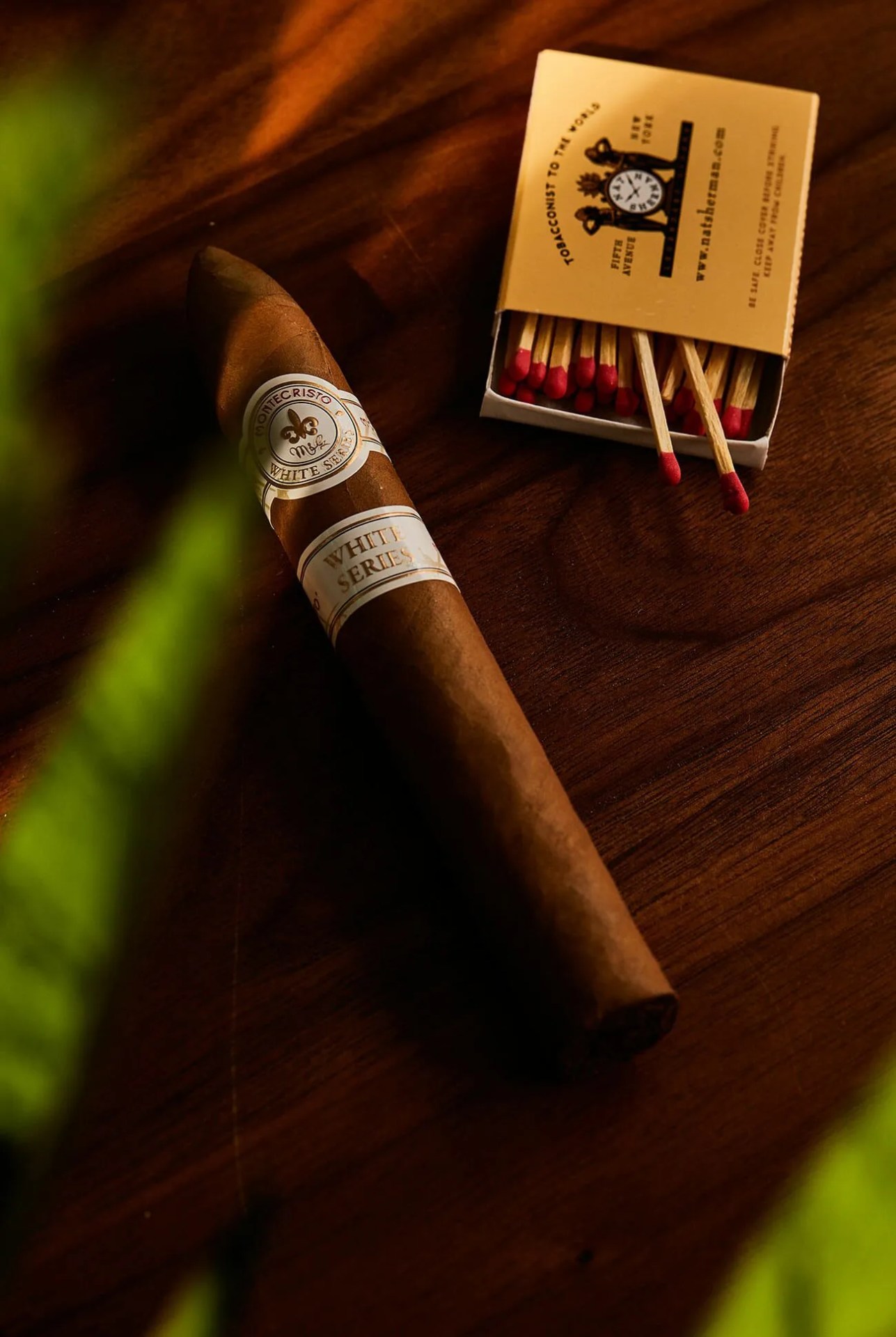 Intro-to-Cigars-gear-patrol-montecrist-white