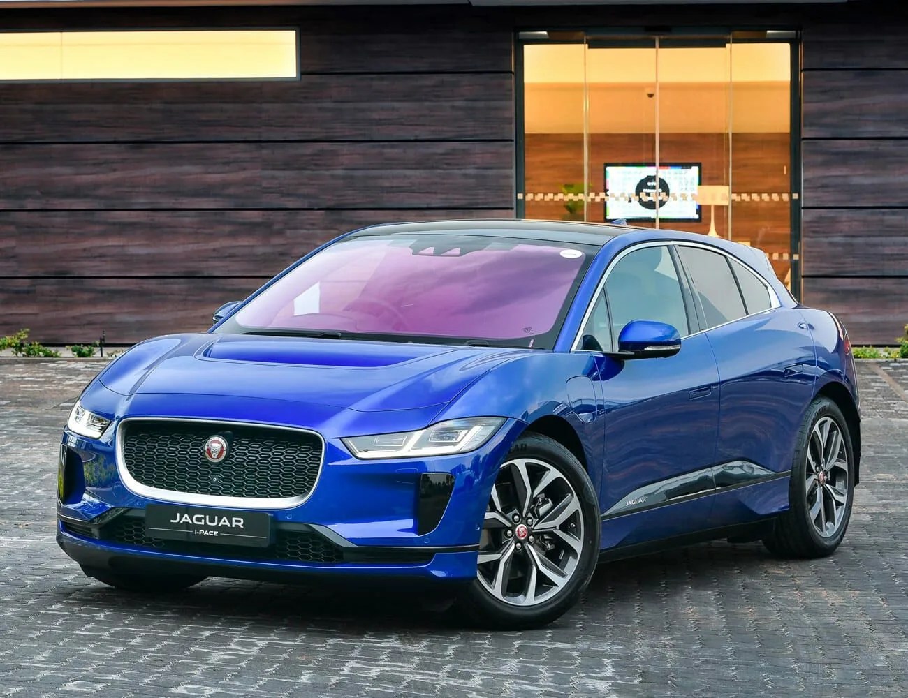 Jaguar-I-Pace-gear-patrol