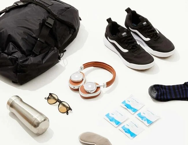 Master-Dynamic-Weekend-Carry-Gear-Patrol-Lead-Featured-4