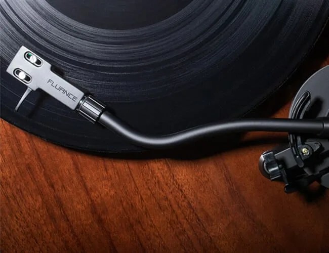 Should-You-Buy-an-Automatic-Turntable-gear-patrol-lead-feature