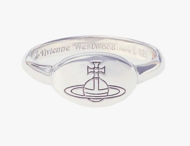 Vic-Mensa-Shopping-Cart-gear-patrol-vivienne-westwood