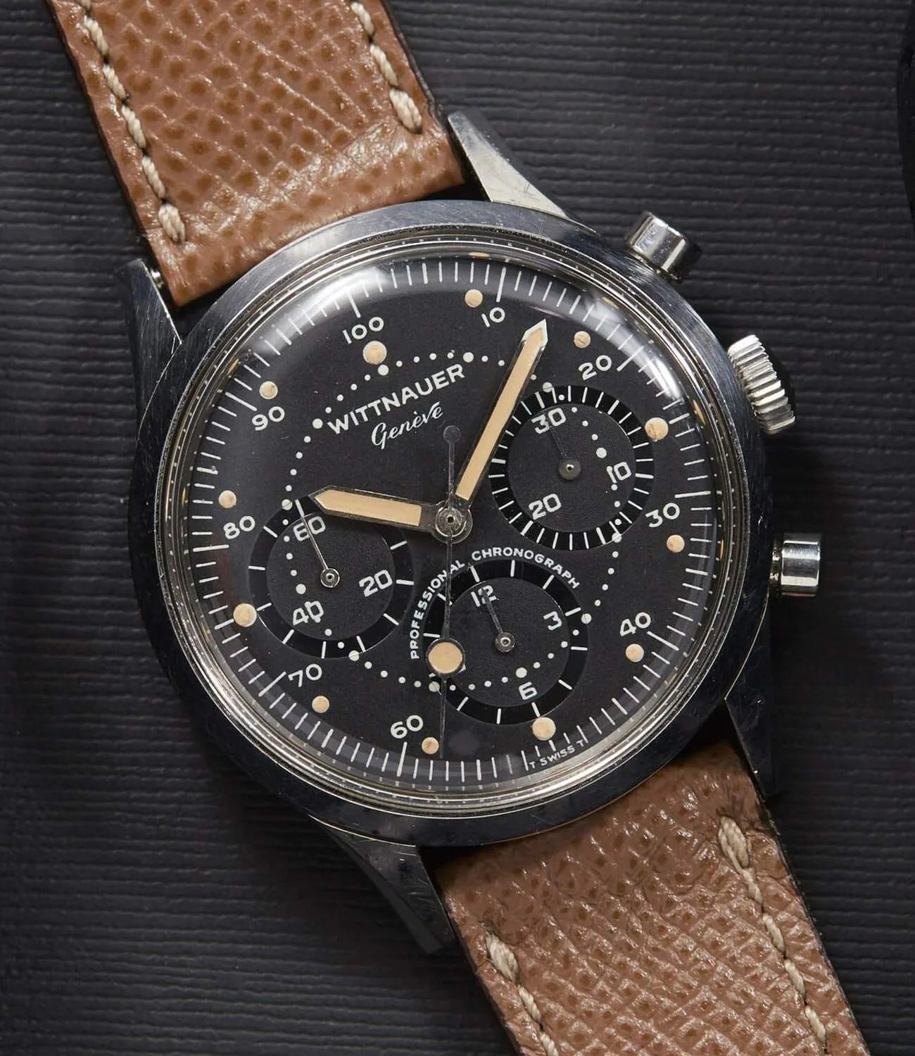 Watches-You-Should-Know-Wittnauer-242T-gear-patrol-ambiance-2