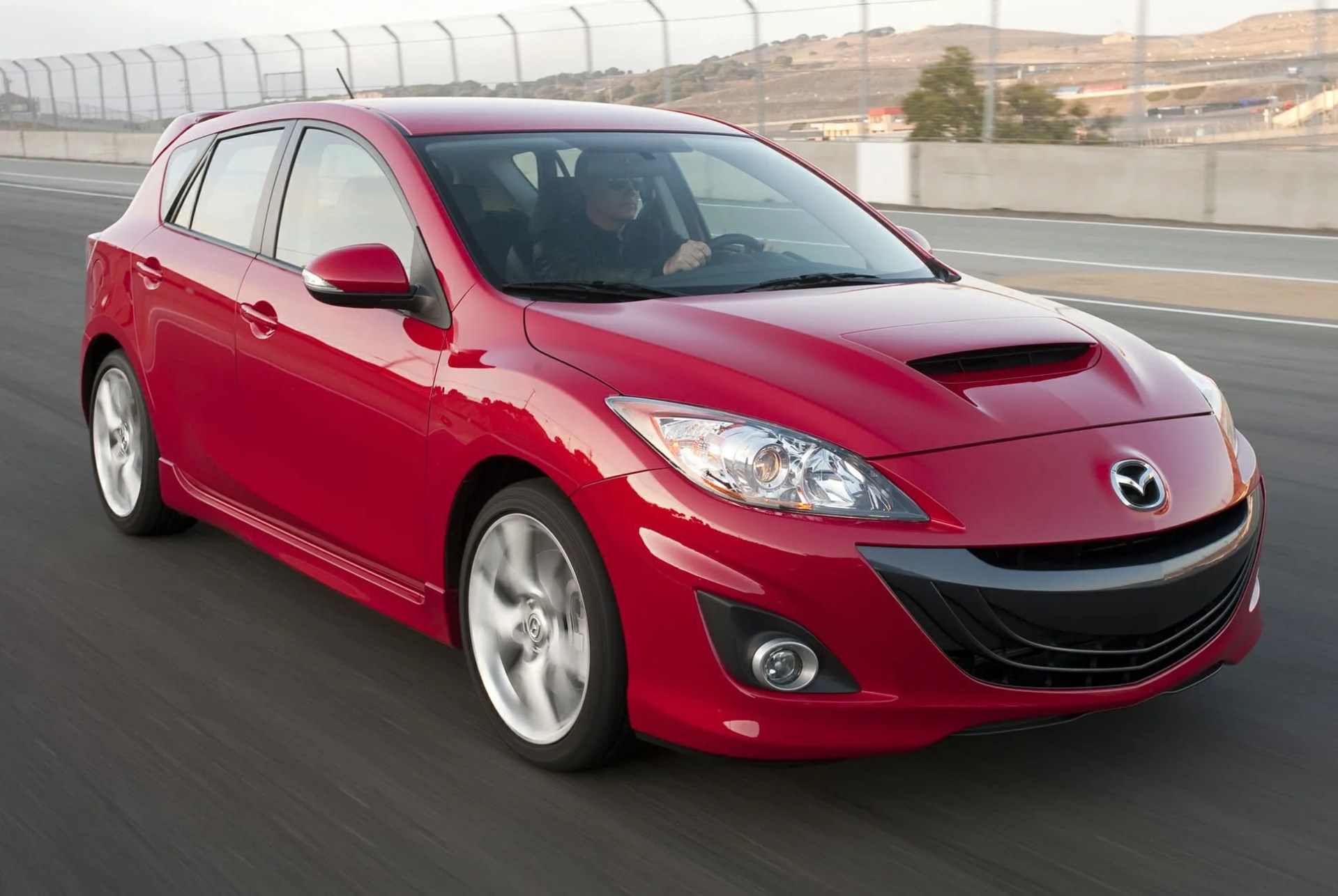 2010-MAZDASPEED-3-gear-patrol-full-lead
