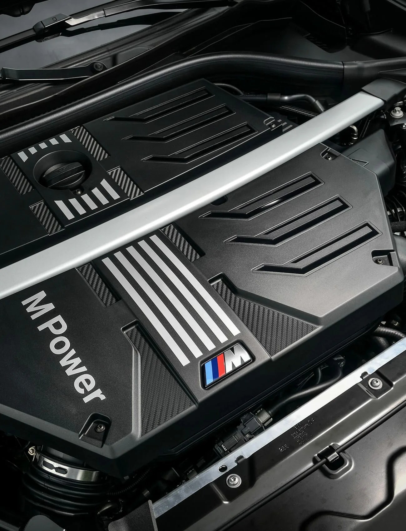2020-BMW-X3-M-X4-M-Review-gear-patrol-ambiance-2