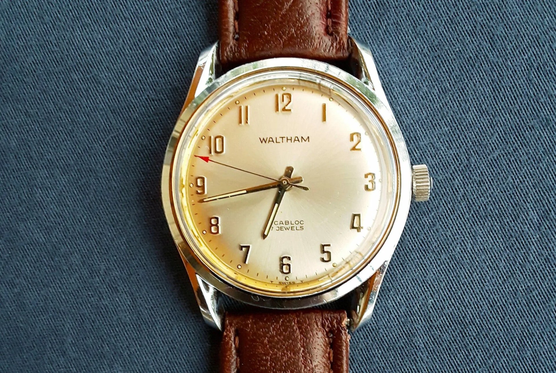3-Sub-200-Dollar-Vintage-Dress-Watches-from-a-Venerable-Brand-gear-patrol-lead-full