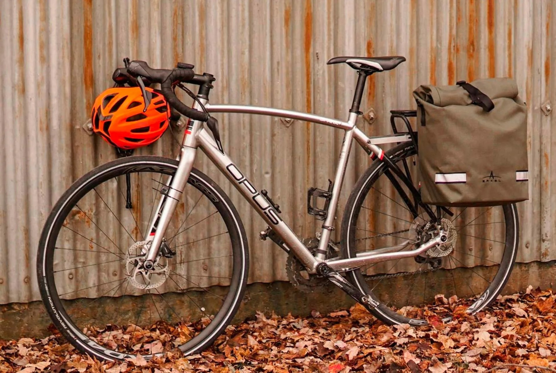 Best-Bike-Panniers-gear-patrol-lead-full