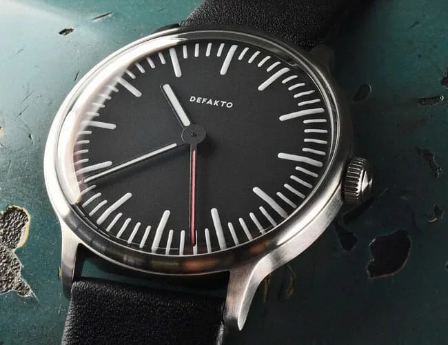 Defakto-Watches-gear-patrol-feature