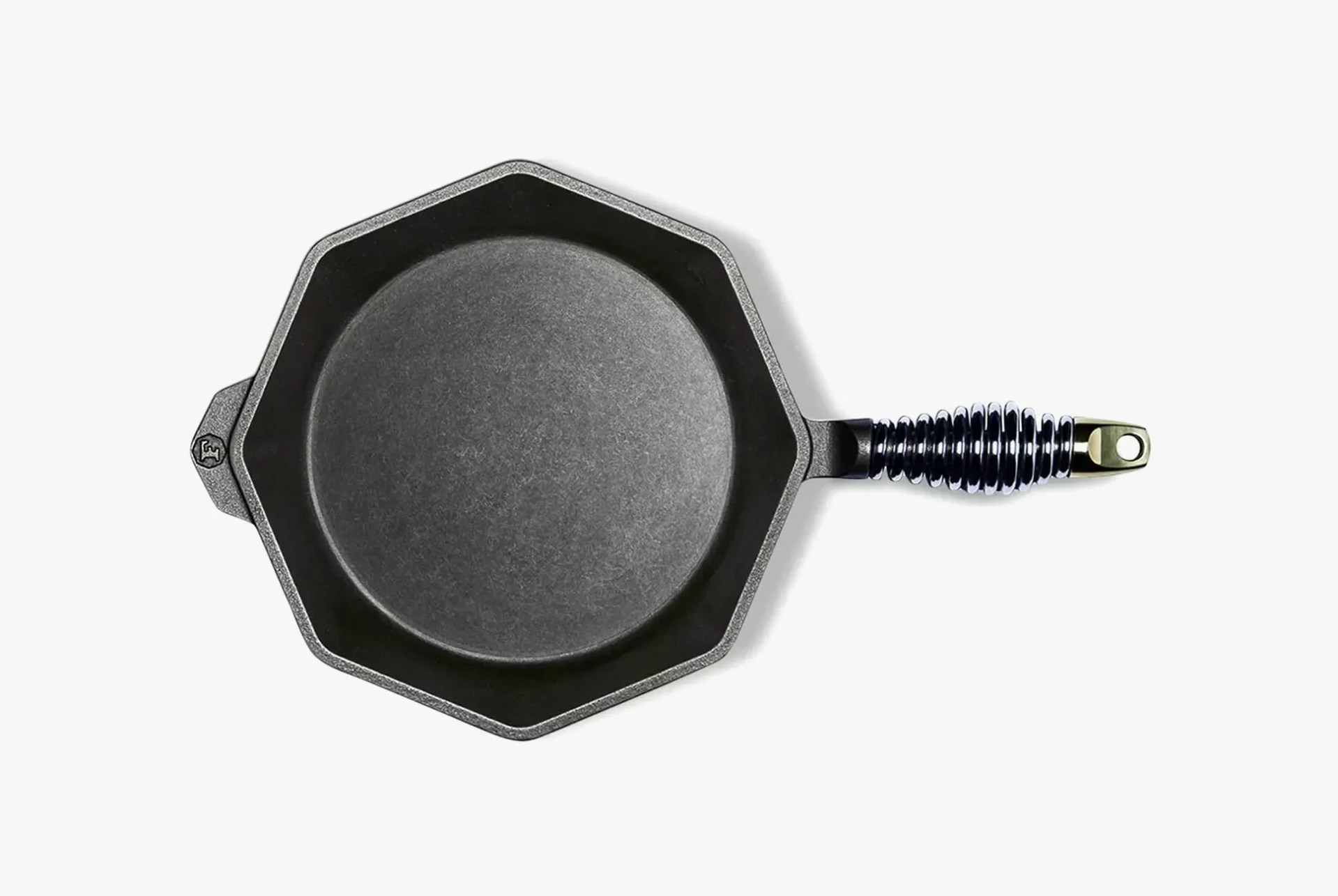 FINEX-CAST-IRON-12-Gear-Patrol-lead-full