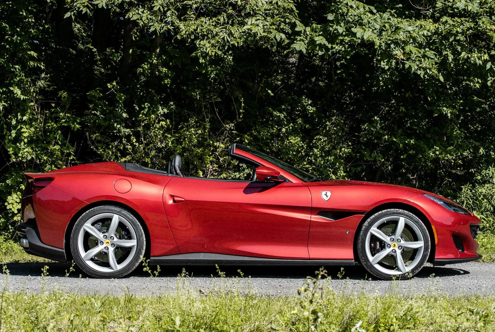 Ferrari-Portofino-Review-gear-patrol-ambiance-2