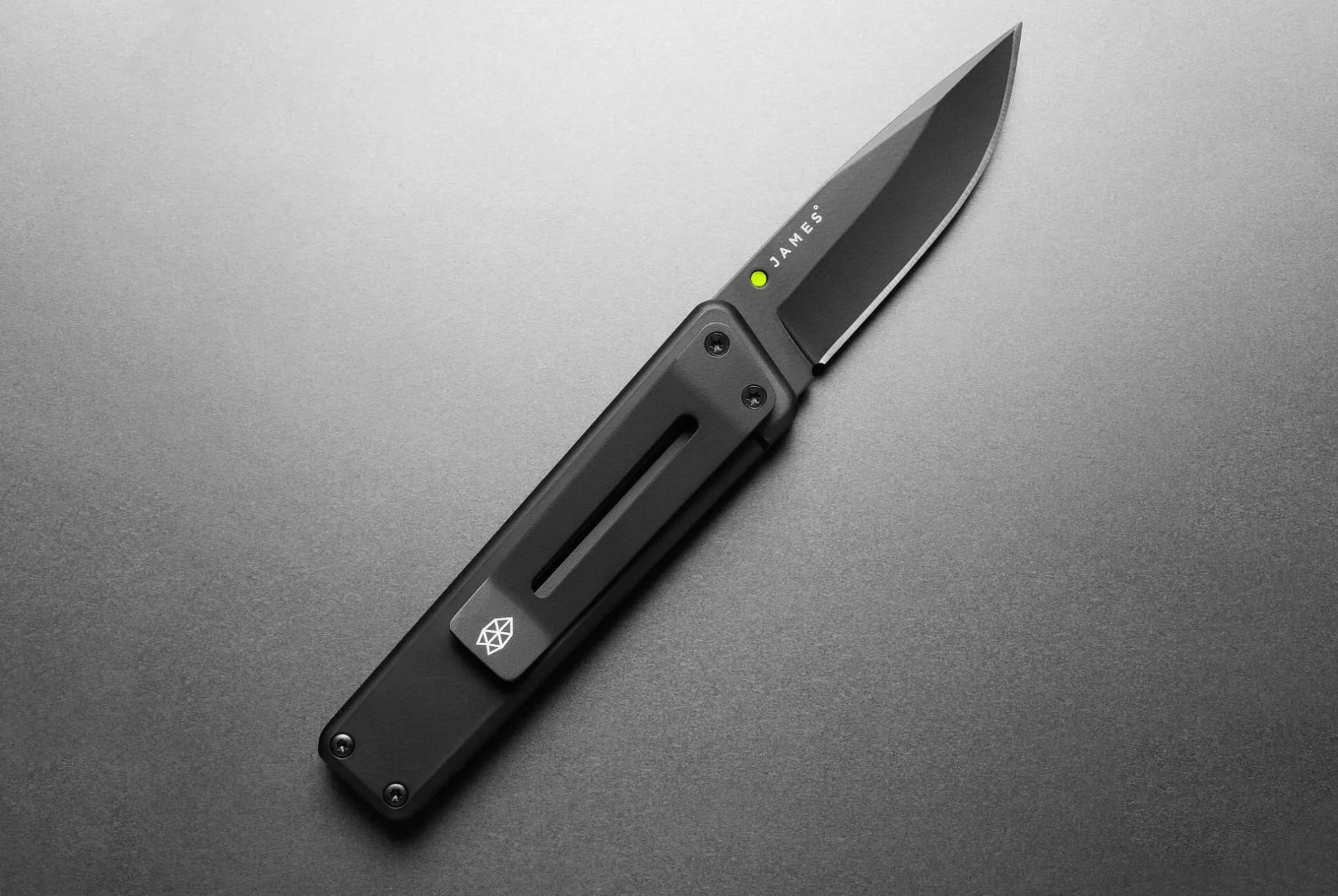 Huckberry-Knife-Deal-gear-patrol-lead-full