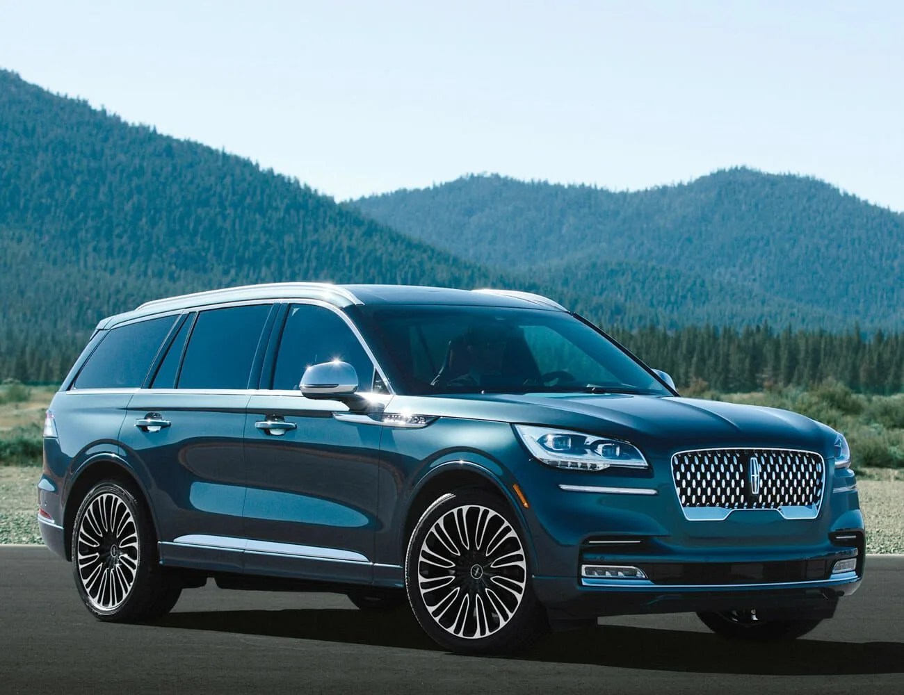 Lincoln-Aviator-gear-patrol