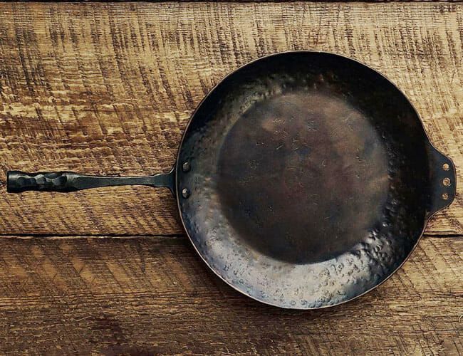 Smithy-Farmhouse-Skillet-Gear-Patrol-Lead-Featured