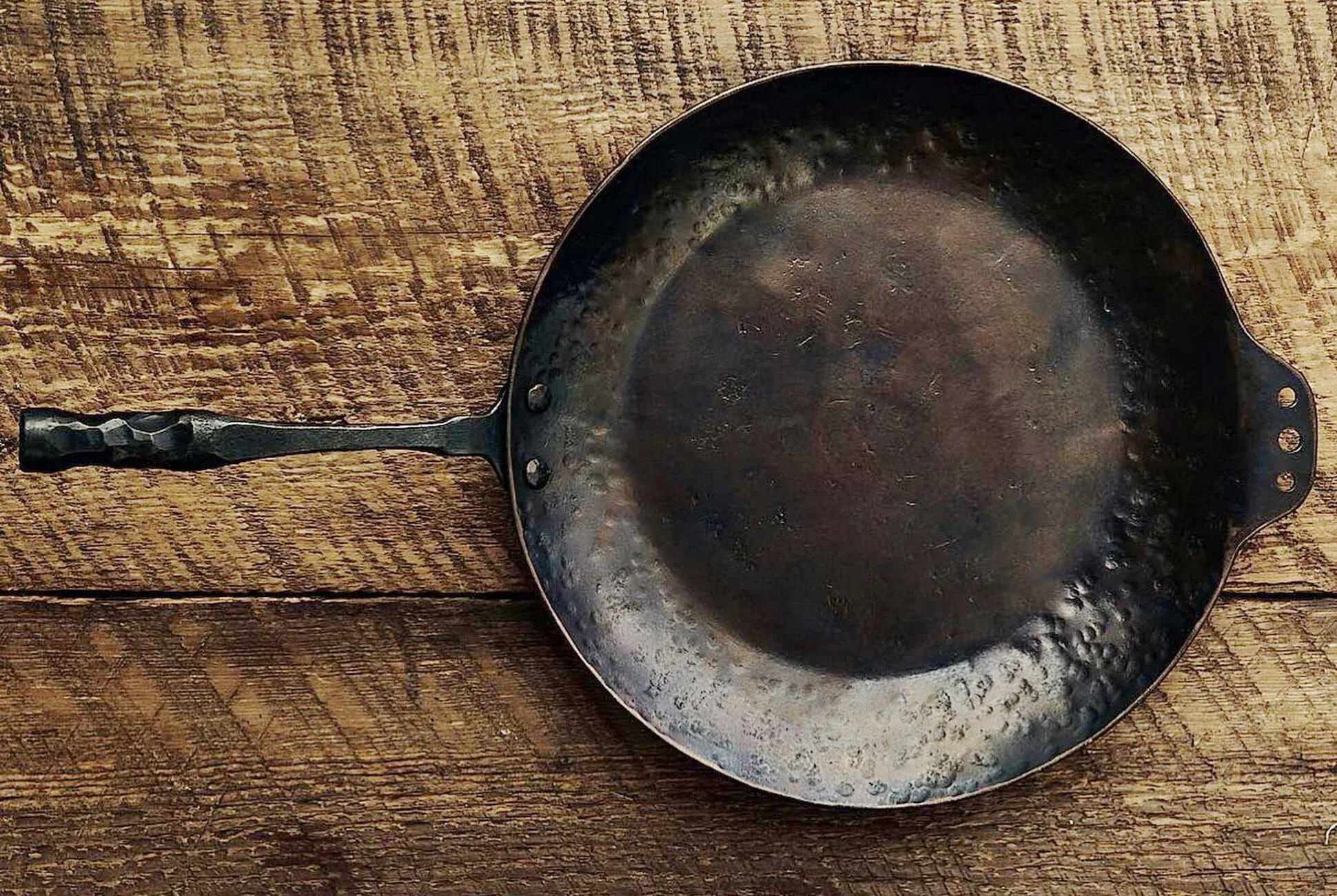 Smithy-Farmhouse-Skillet-Gear-Patrol-Lead-Full