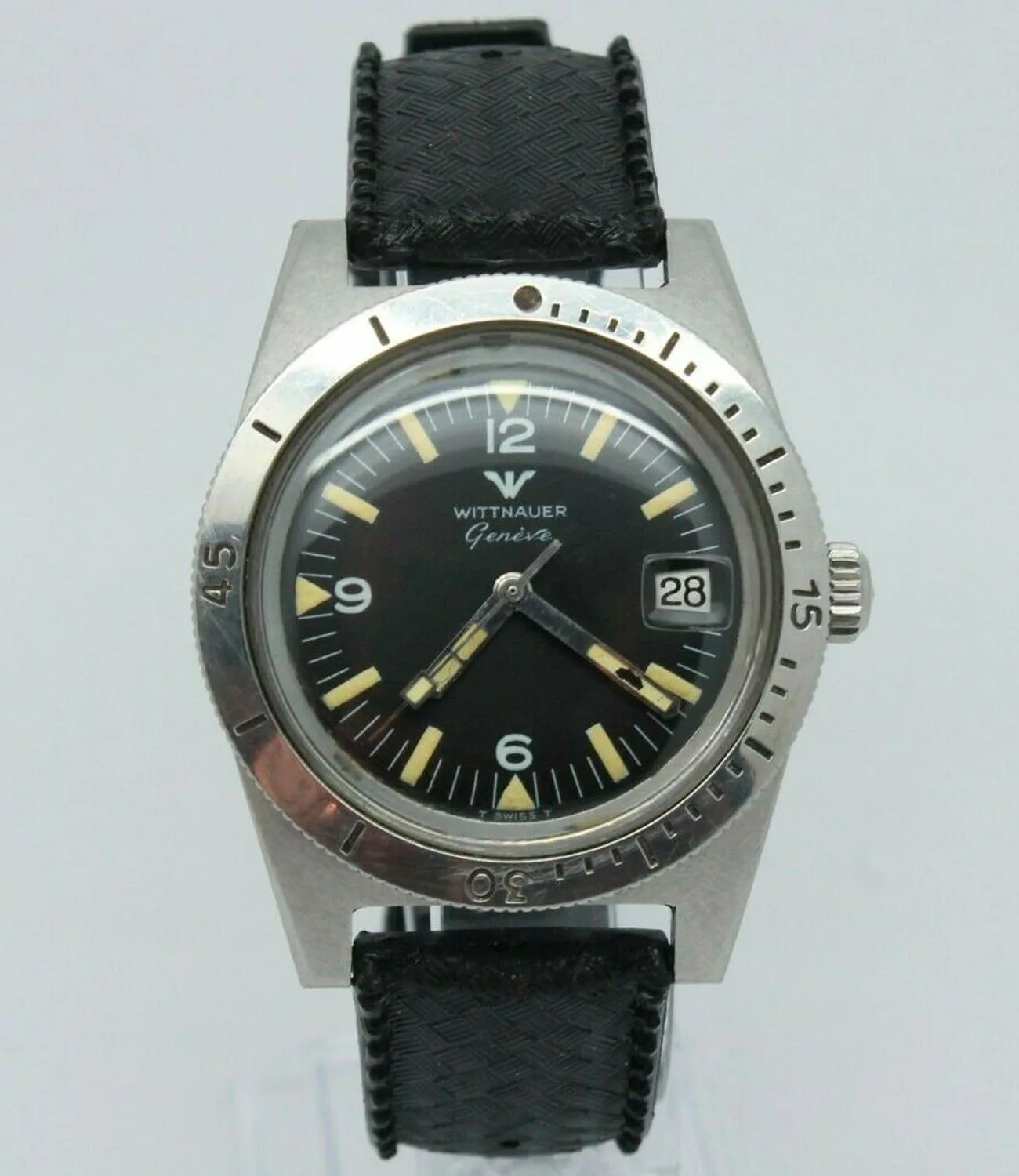 Wittnauer-Skin-Diver-gear-patrol