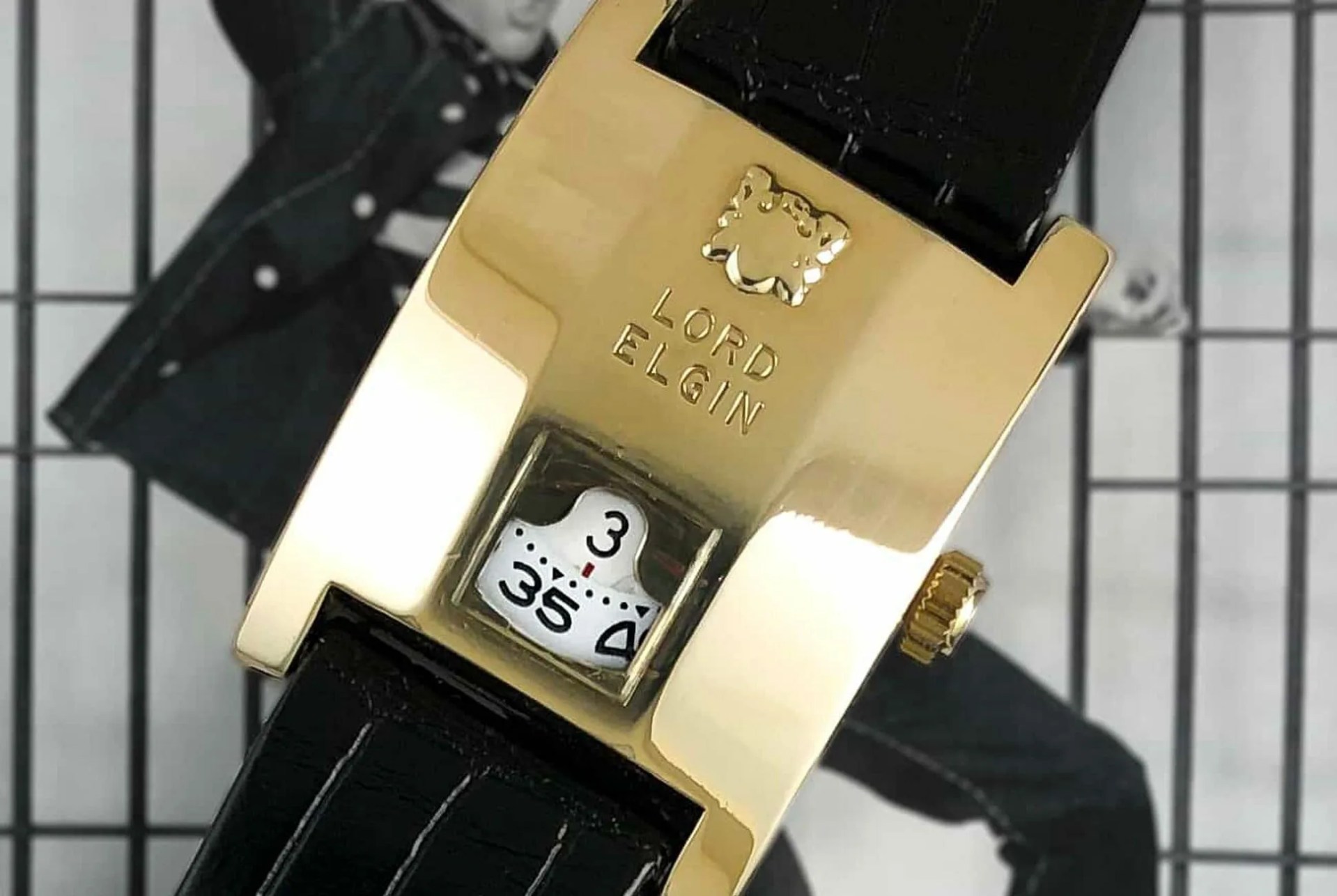 3-Mechanical-Jump-Hour-Watches-With-Digital-Displays-gear-patrol-lead-full