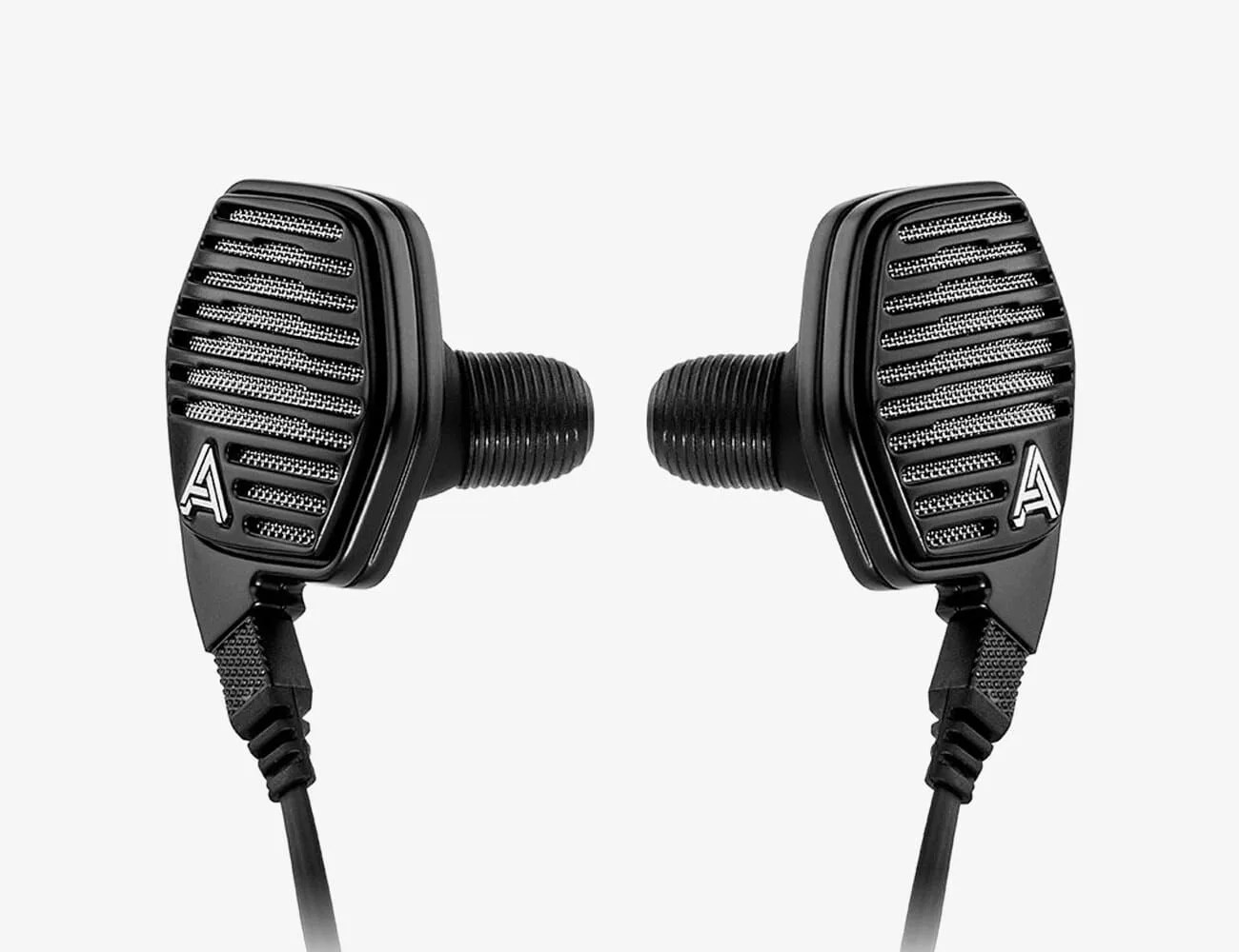 5-Best-Hi-Fi-In-Ear-Headphones-Audeze-LCD-i3-gear-patrol