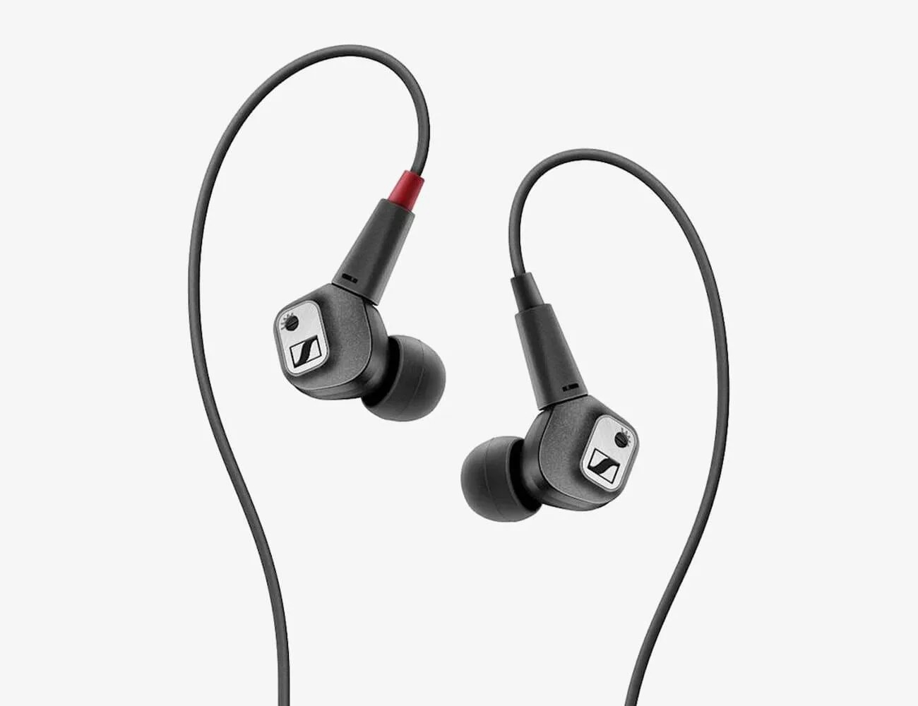 5-Best-Hi-Fi-In-Ear-Headphones-Sennheiser-IE80S-gear-patrol