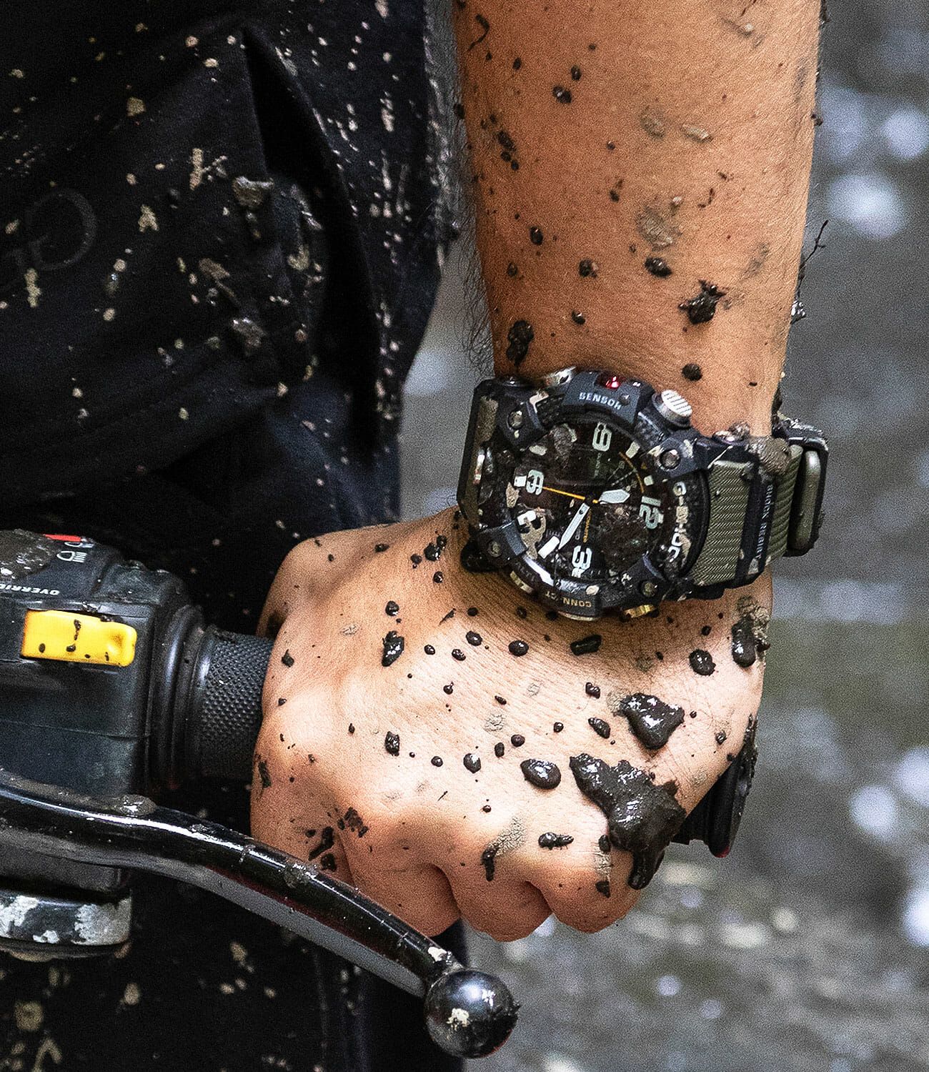 Casio-G-Shock-Mudmaster-Review-gear-patrol-ambiance-3