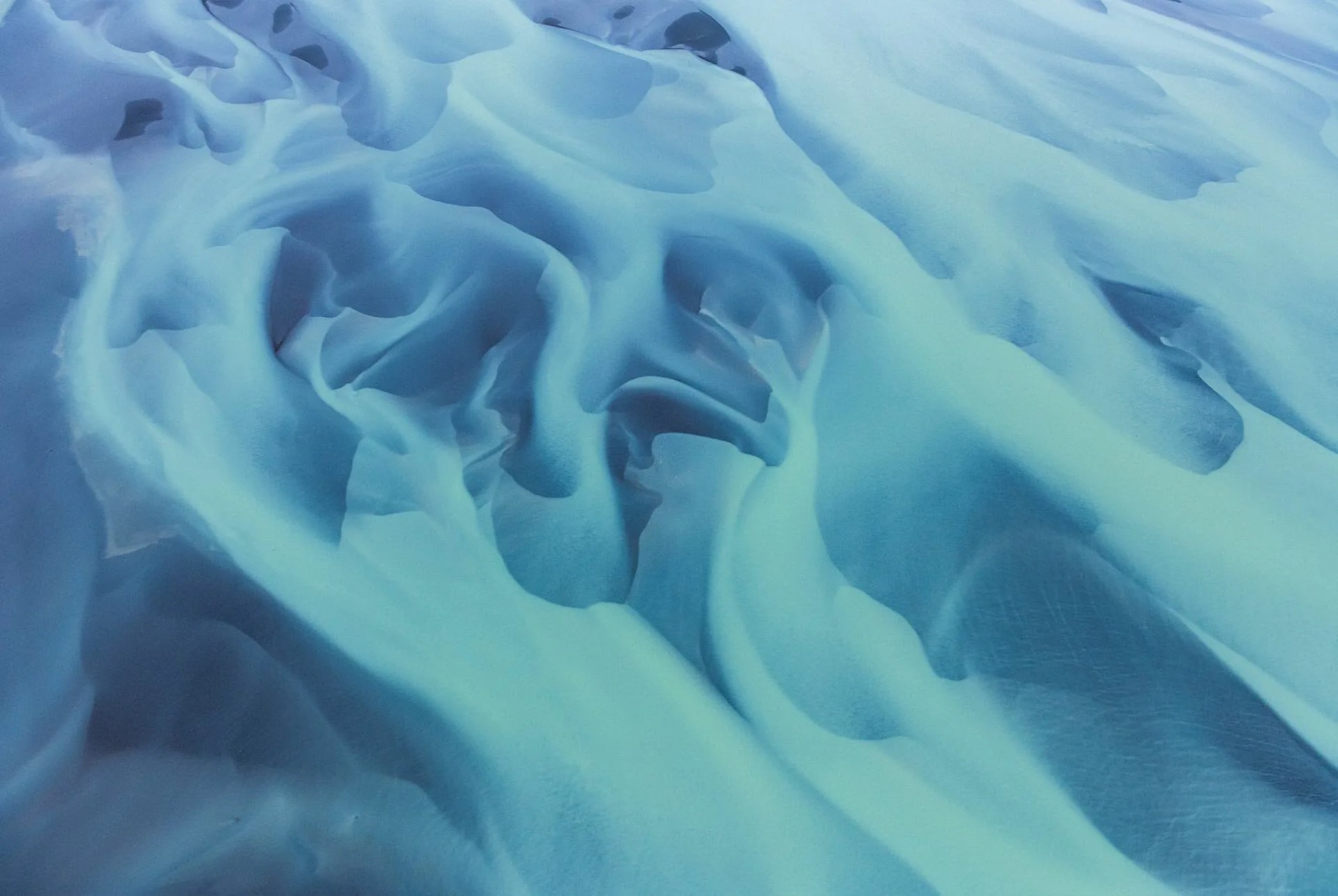 Iceland-May-Have-the-Most-Unique-Diving-in-the-World-Gear-Patrol-inline-2