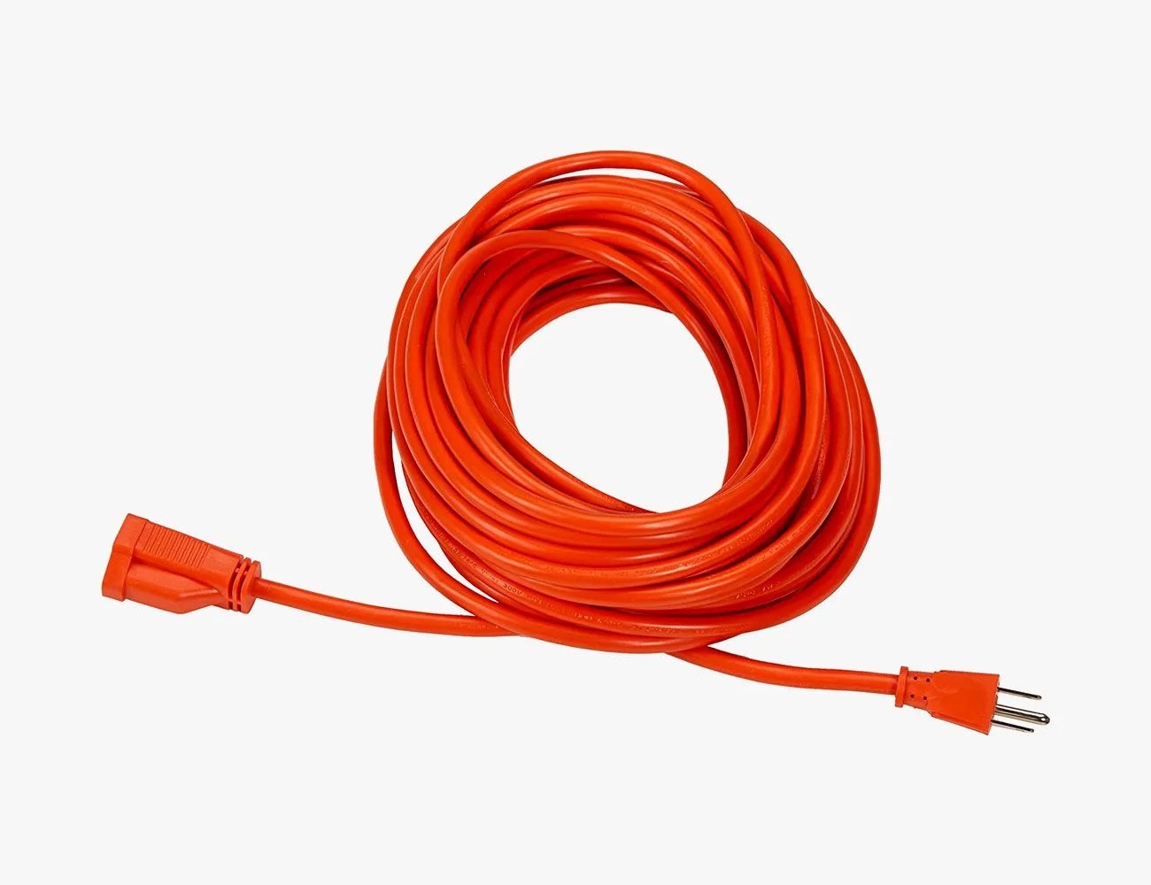 The-25-Tools-Everyone-Needs-in-Their-Home-gear-patrol-amazonbasics-outdoor-extension