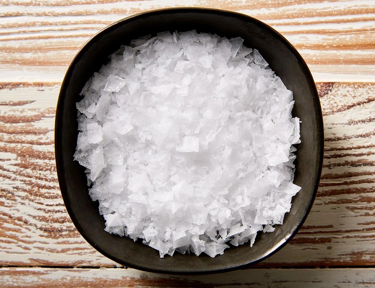 The-Five-Most-Essential-Things-to-Cook-Sous-Vide-gear-patrol-flake-salt