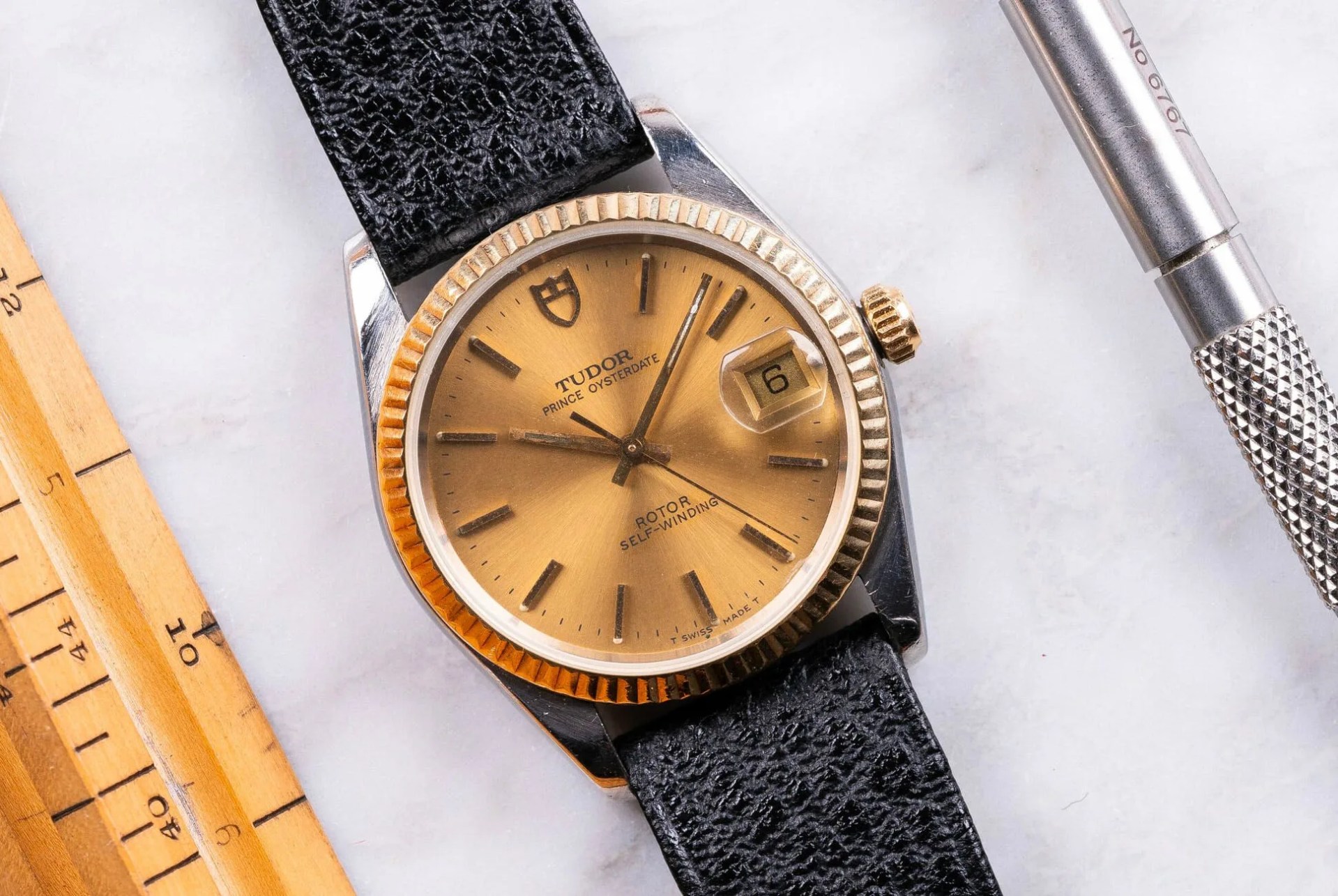 These-3-Vintage-Dress-Watches-Are-Perfectly-Sized-gear-patrol-lead-full