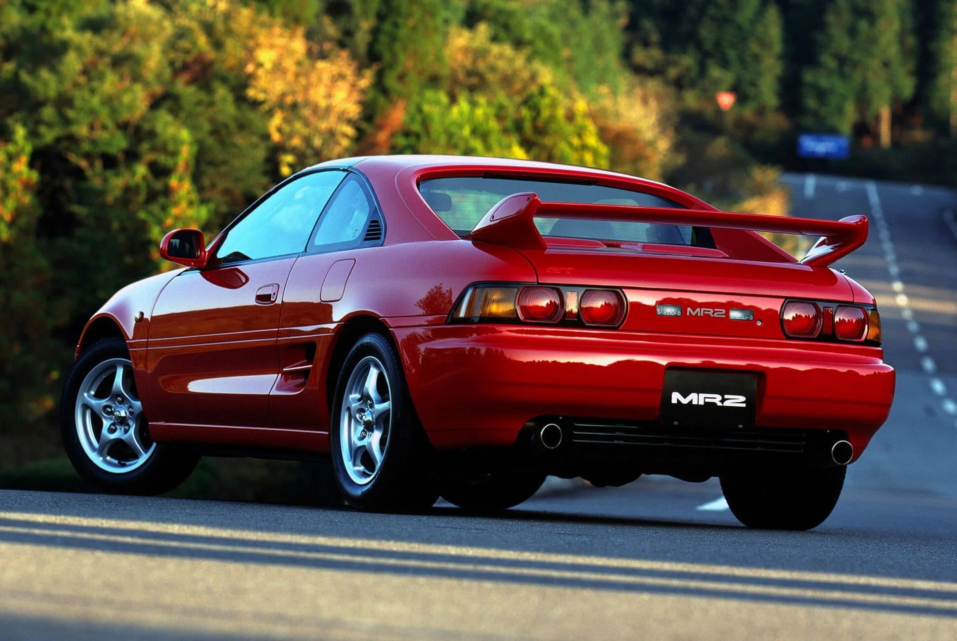 Toyota-MR2-gear-patrol-lead-full