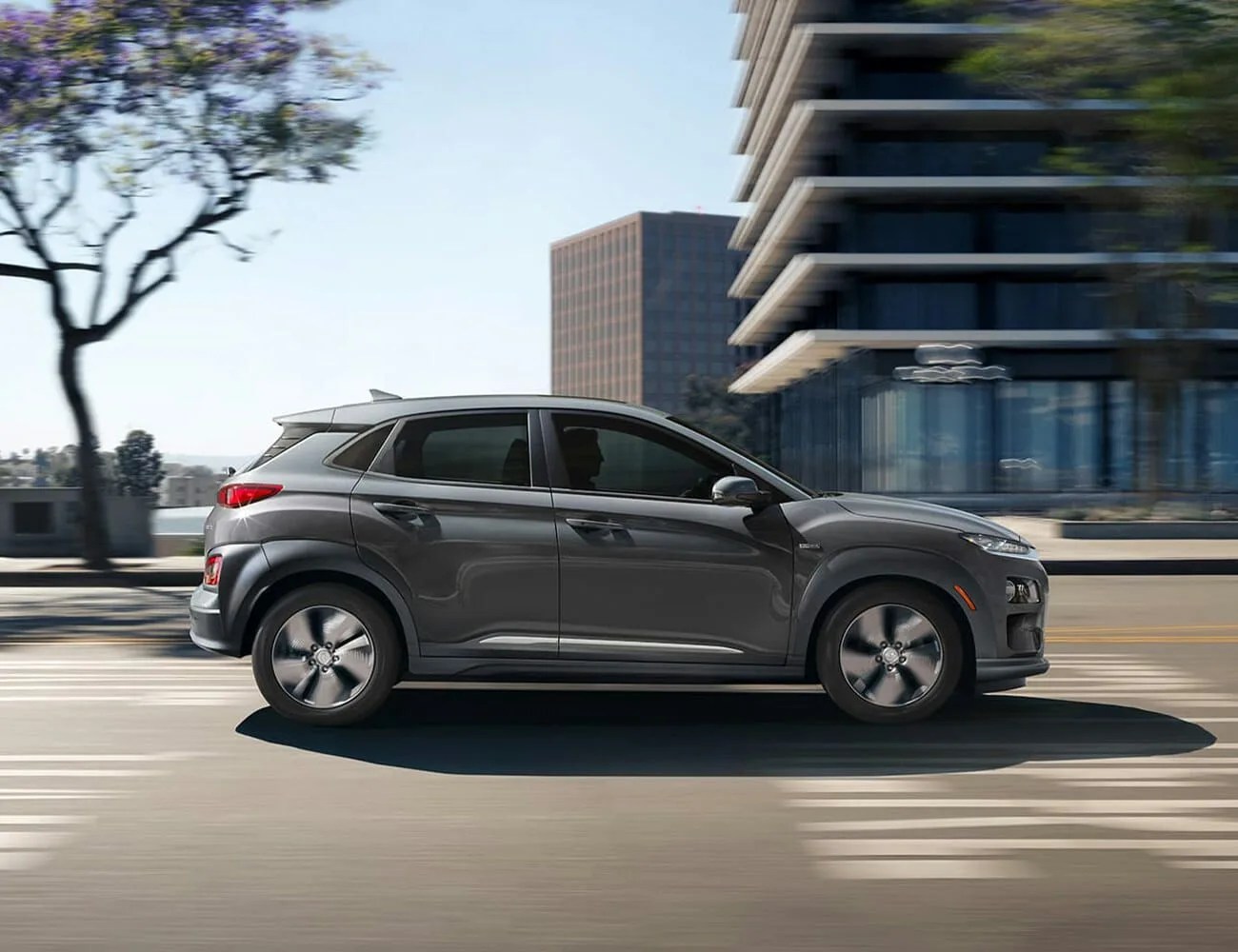 2019-Hyundai-Kona-EV-gear-patrol-ambience-3