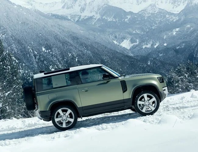2020-Defender-Gear-Patrol-Lead-Featured