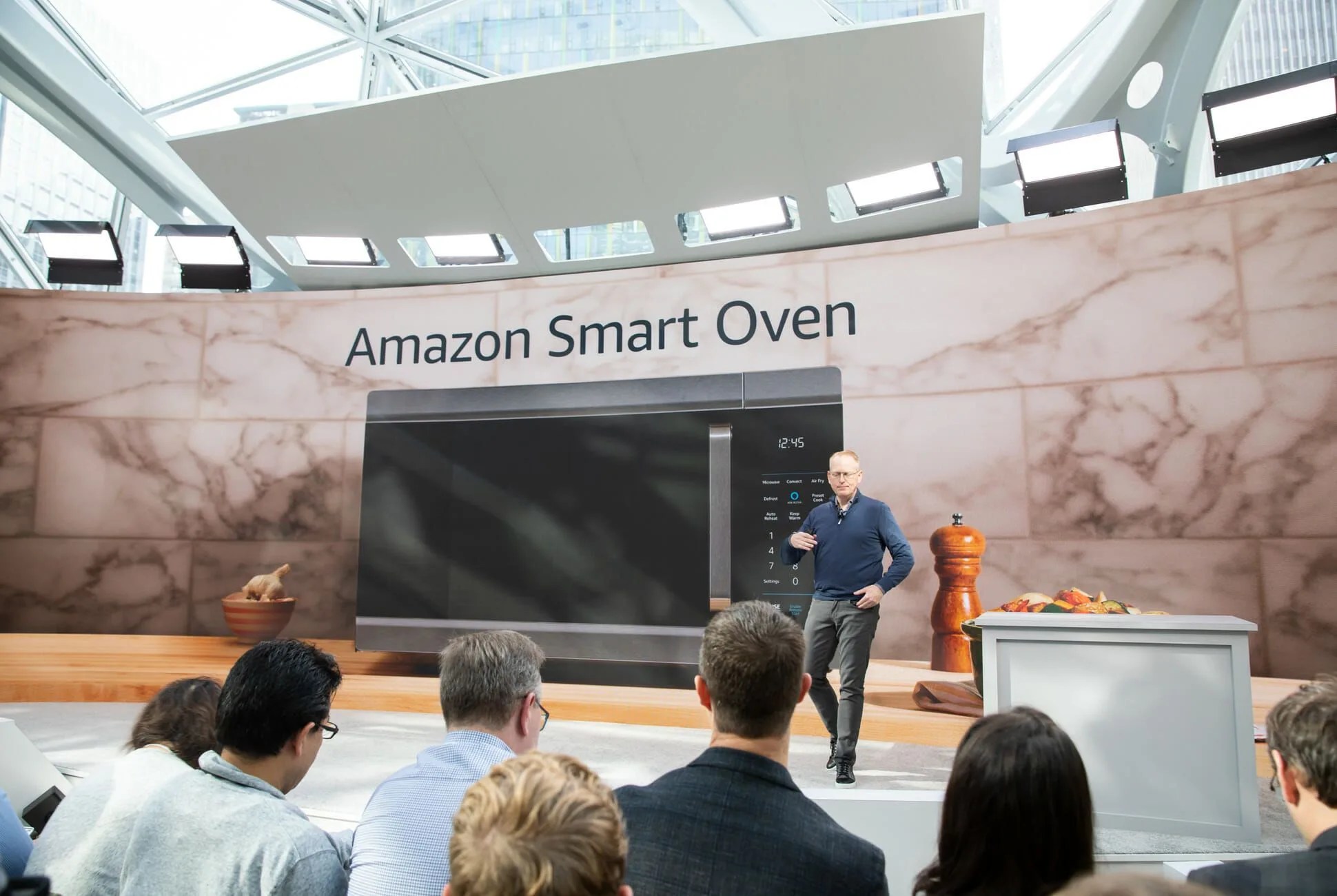 Amazon-Smart-Oven-Gear-Patrol-Lead-Full