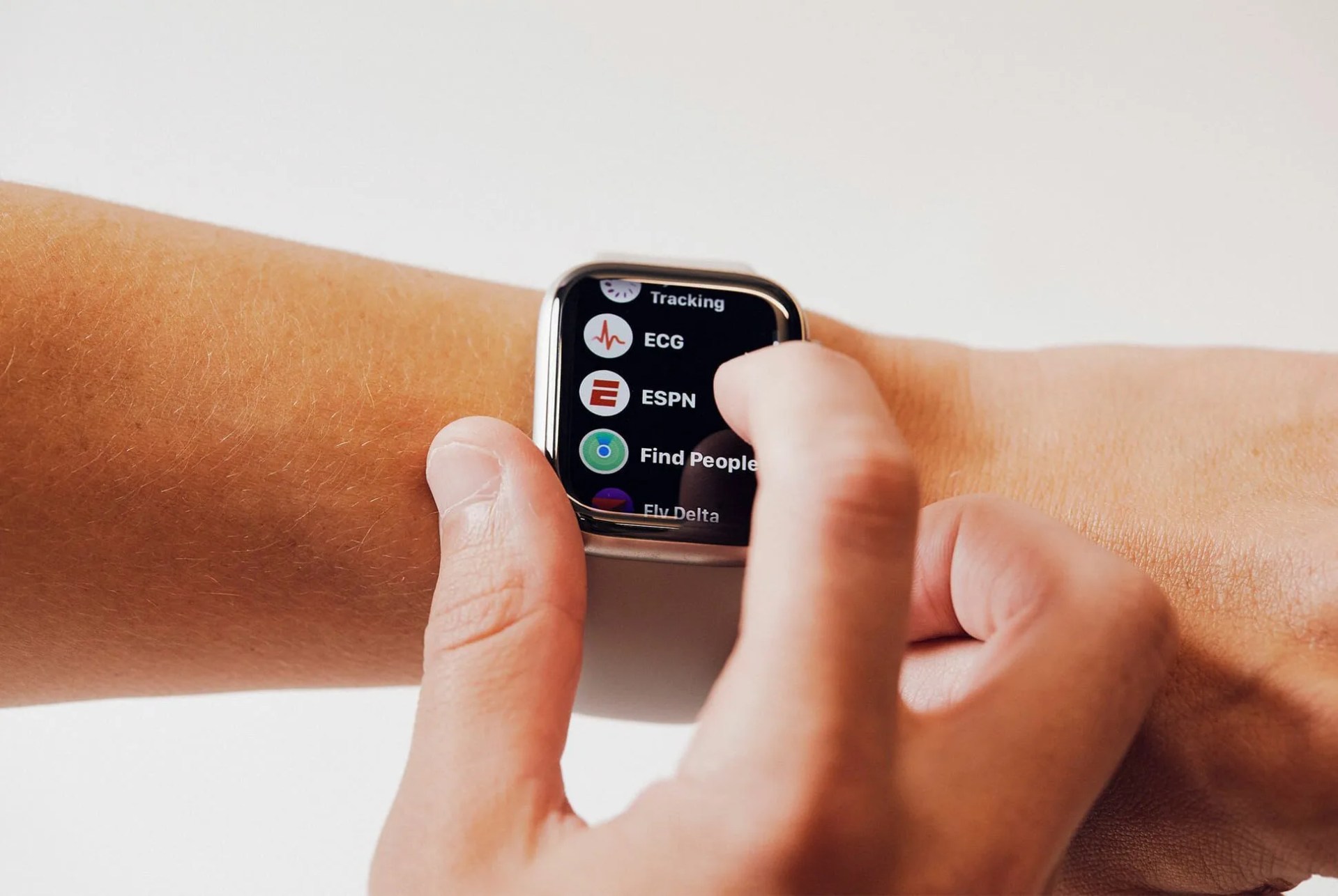 Apple-Watch-Series-5-Review-Gear-Patrol-Inline-3