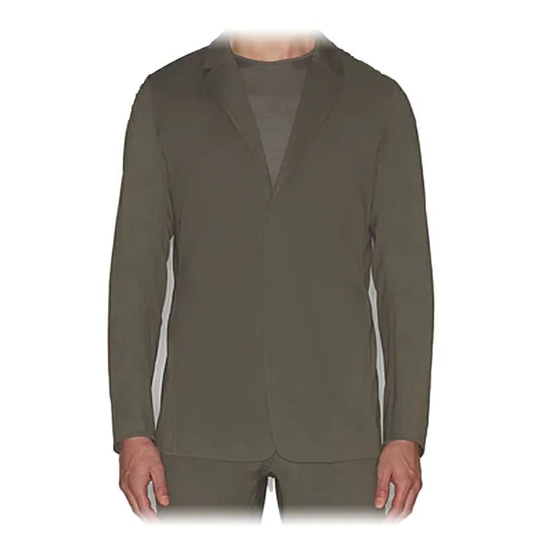 Arcteryx-Veilance-Suit-gear-patrol-top