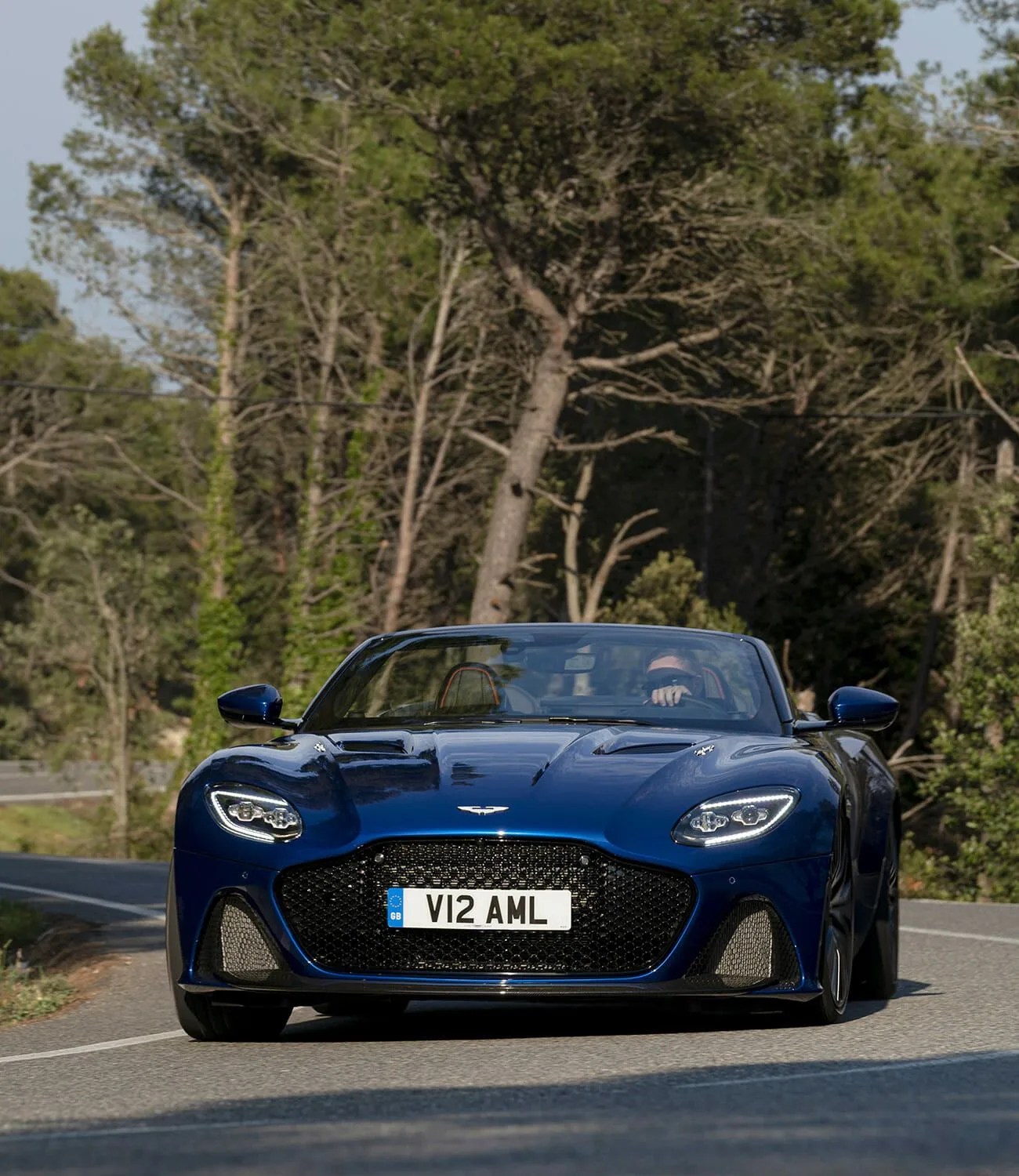 Aston-Martin-DBS-Superleggera-Volante-Review-gear-patrol-ambiance-1