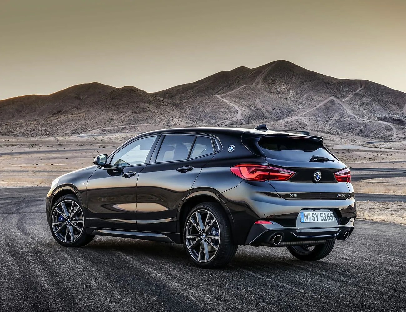BMW-X2-M35i-Review-gear-patrol-ambience-1