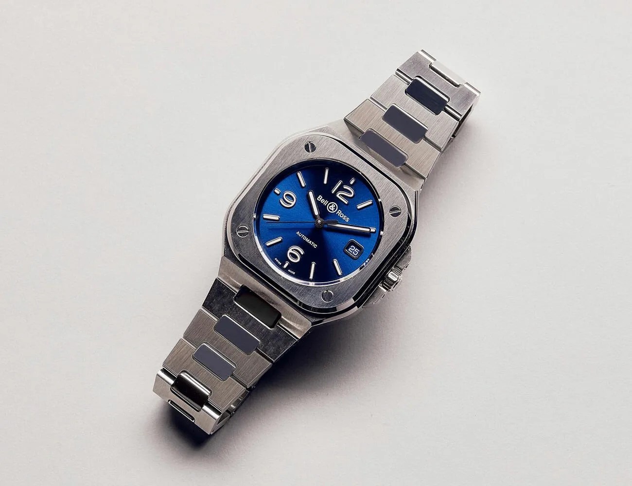 Bell-Ross-Editors-Picks-Gear-Patrol-navy