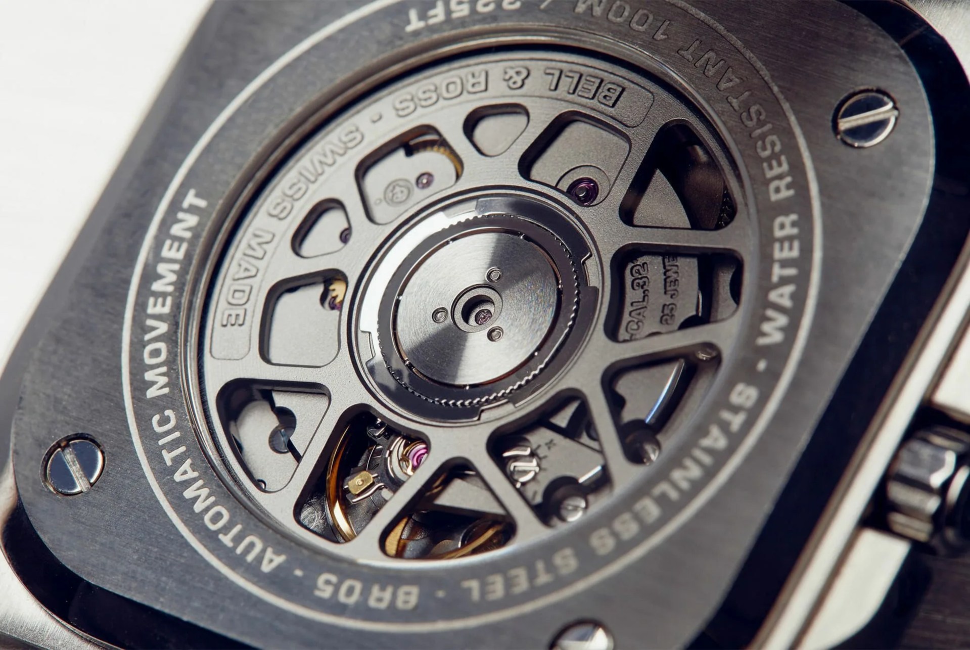 Bell-and-Ross-Product-Spotlight-Gear-Patrol-inline-4