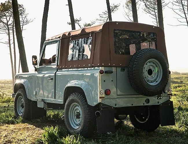 Commonwealth-Line-Commonwealth-Classics-Defenders-gear-patrol-lead-feature