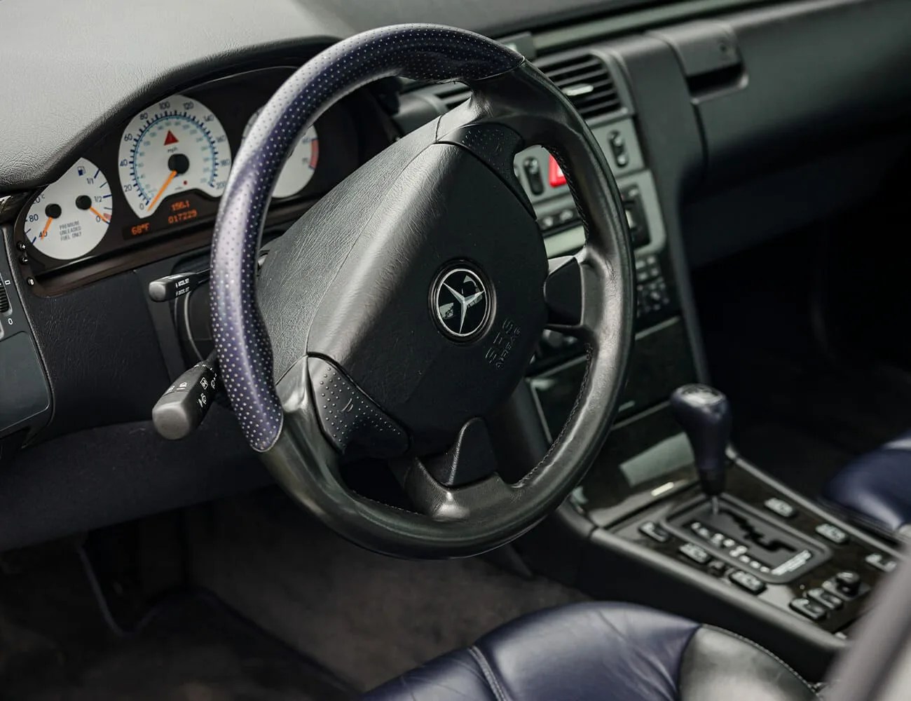 Driving-Jerry-Seinfeld-gear-patrol-ambience-1