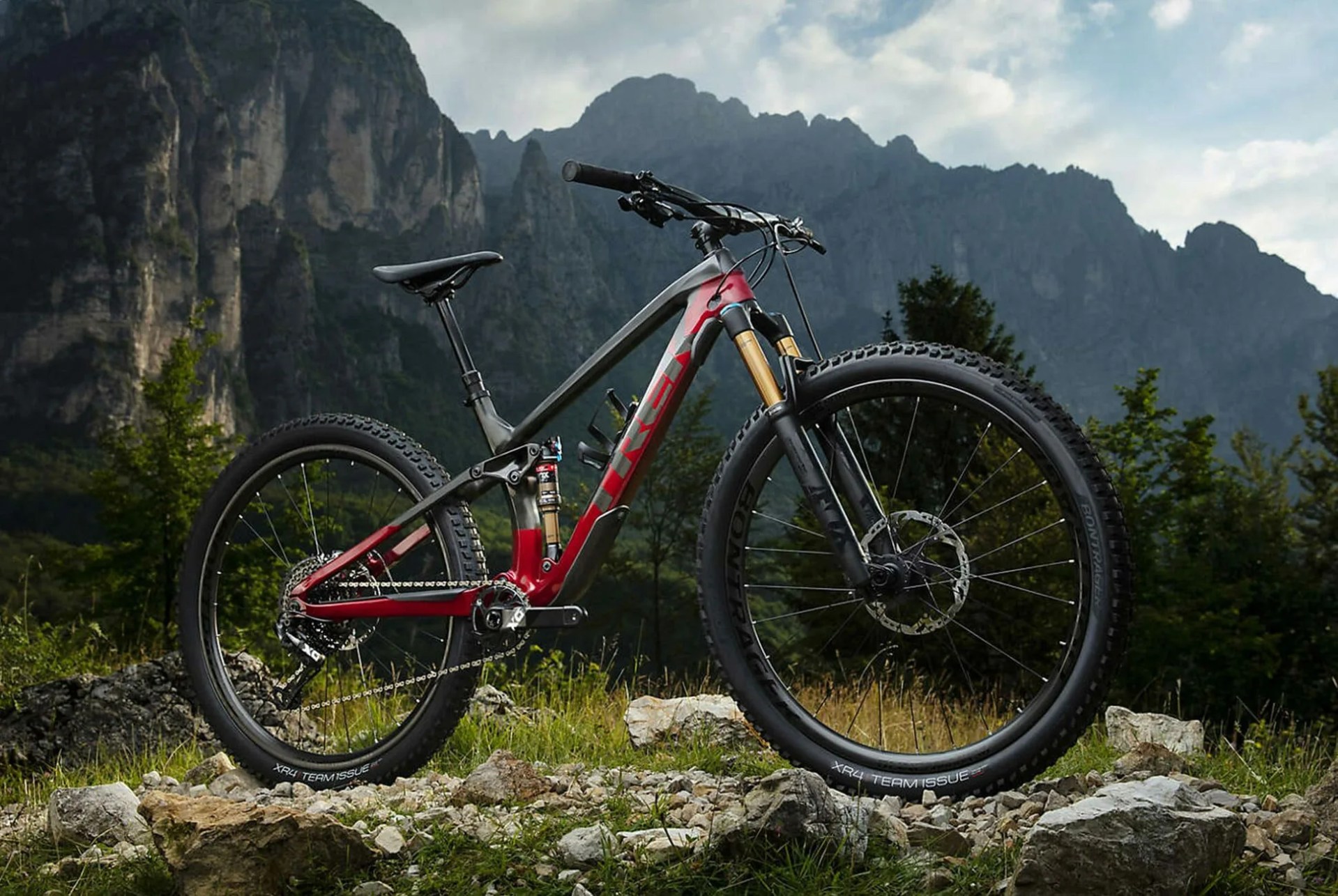 Fall-Mountain-Biking-Gear-gear-patrol-lead-full