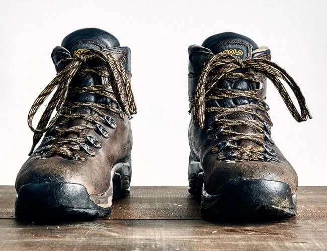 How-To-Buy-Hiking-Boots-Gear-Patrol-Featured