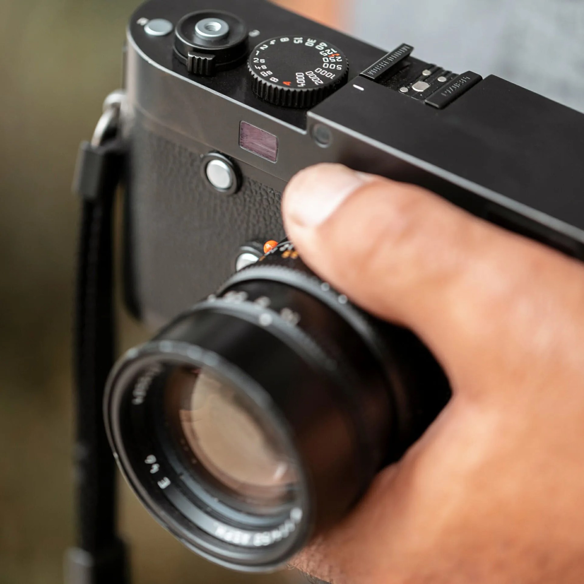 Leica-Native-MM-2019-gear-patrol-10