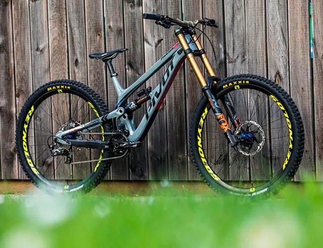 Pivot-Cycles-gear-patrol-feature