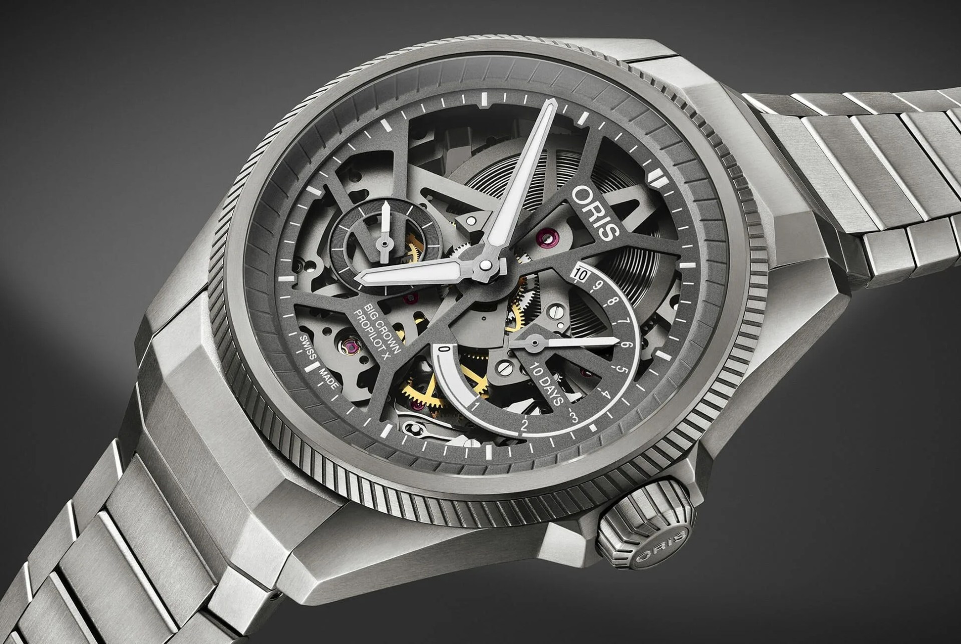 TIG-SEP-06-ORIS-gear-patrol-lead-full