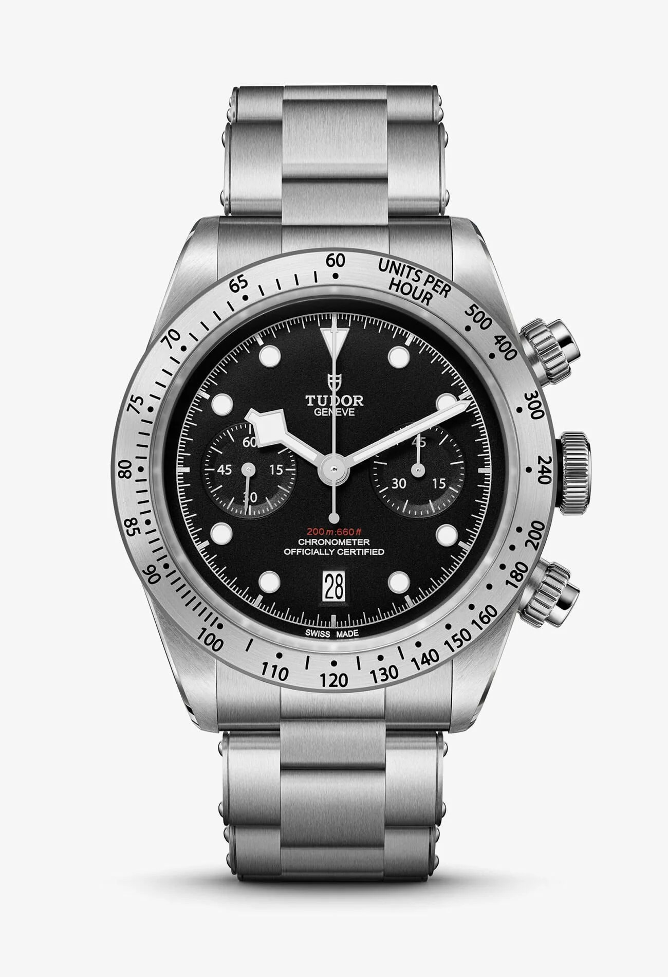 Tudor-Black-Bay-Chronograph-Dark-gear-patrol-ambiance