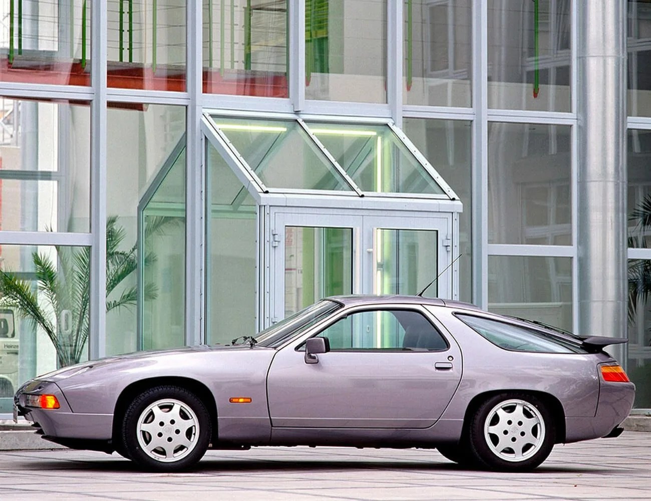 Affordable-Classic-Cars-gear-patrol-Porsche