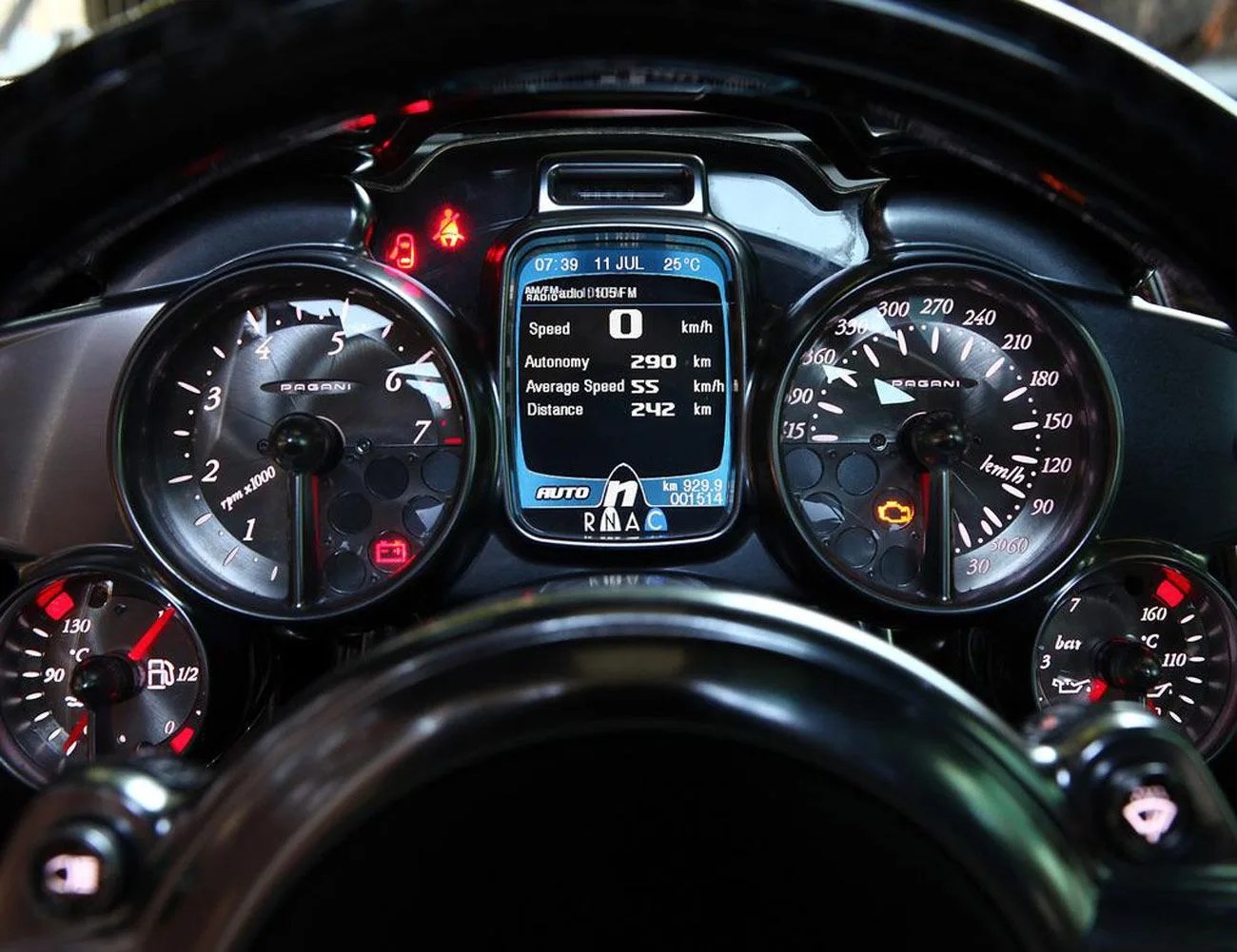 Best-Gauges-Gear-Patrol-Pagani