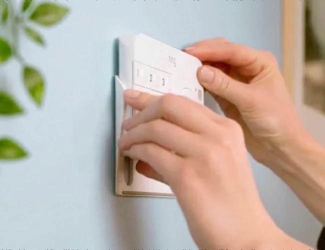 Best-Smart-Alarm-Systems-Gear-Patrol-featured