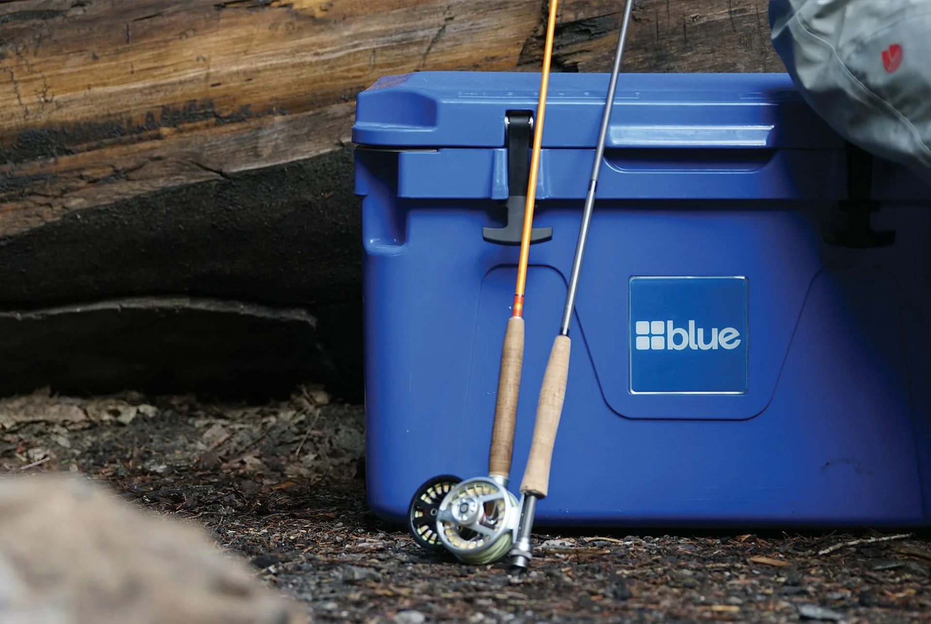 DON-SEP-27-Blue-Coolers-gear-patrol-lead-full