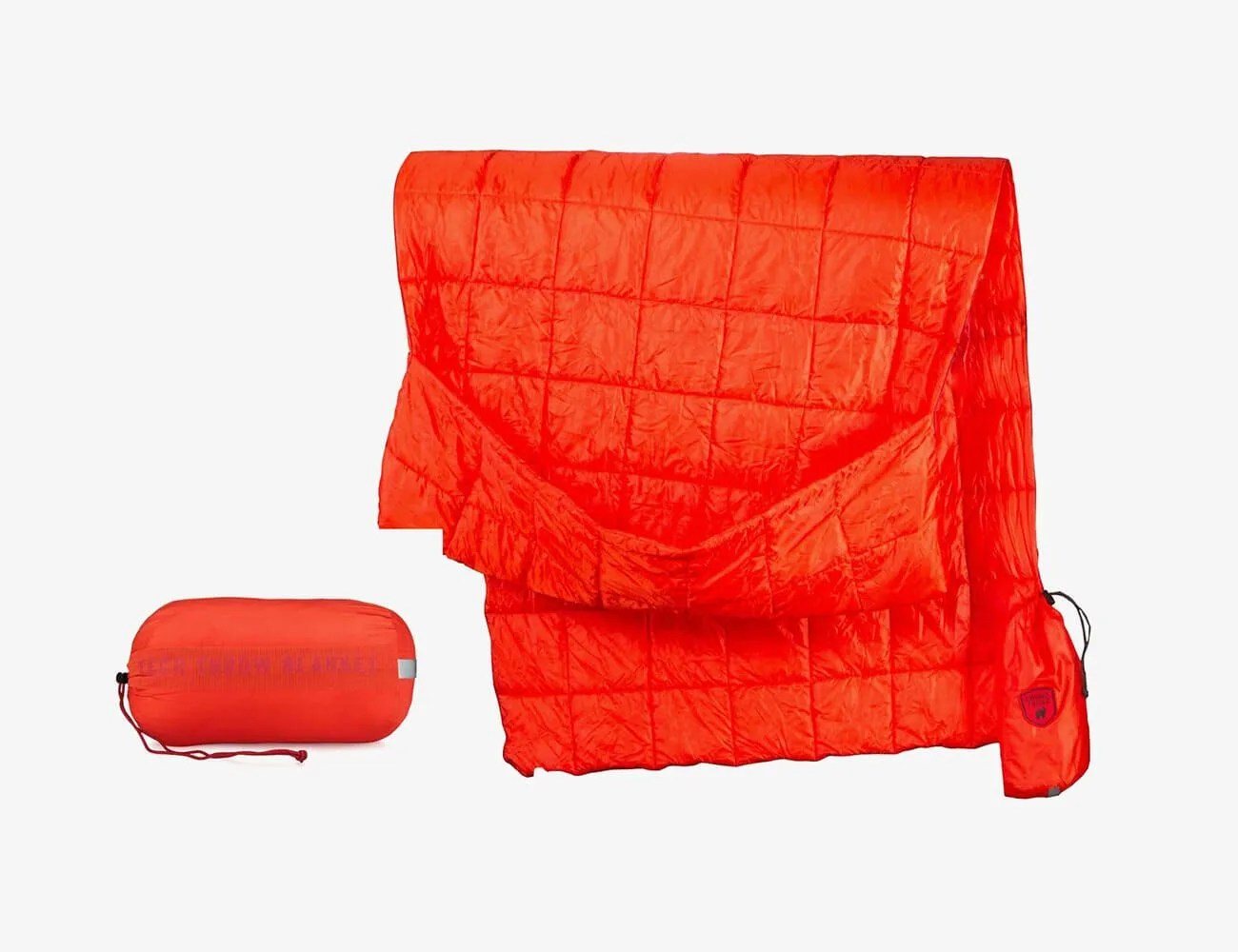 Grand-Trunk-Throw-Travel-Blanket-gear-patrol